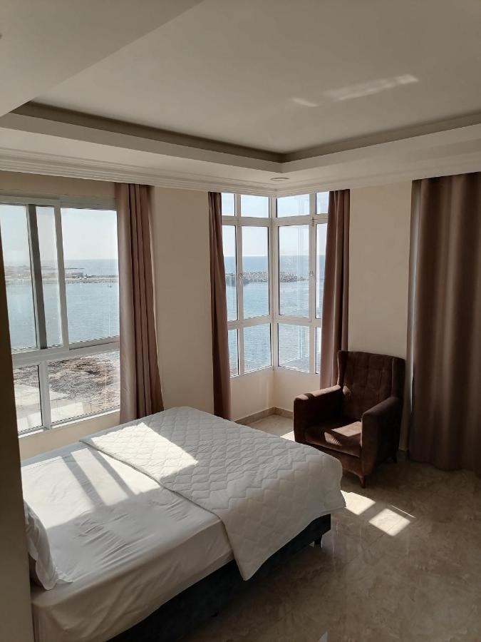 Amwaj Hotel Mirbat Салалах Екстериор снимка